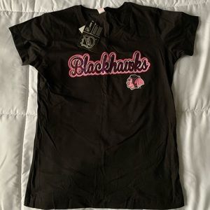 Blackhawks women’s tee
